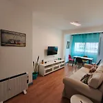 Actualizado 2024, Casco Vello 7 Minutos, Wifi דירה *