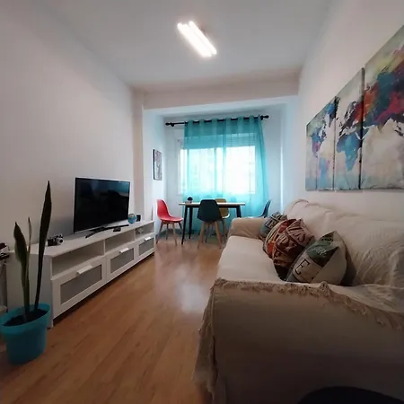 Actualizado 2024, Casco Vello 7 Minutos, Wifi Apartment Vigo