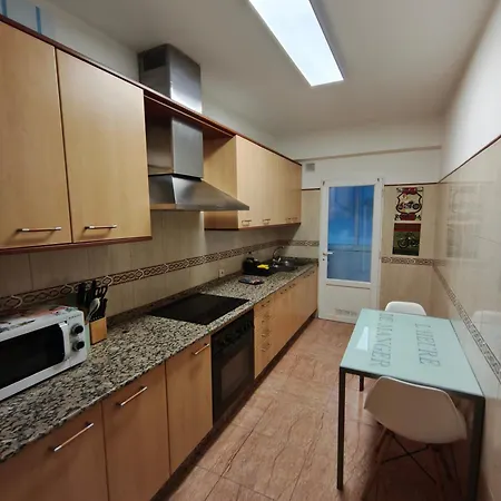 Actualizado 2024, Casco Vello 7 Minutos, Wifi Apartmán Vigo