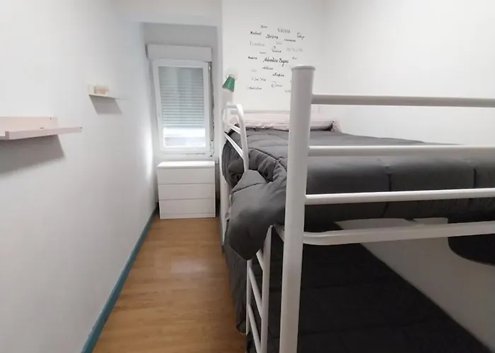 Actualizado 2024, Casco Vello 7 Minutos, Wifi 公寓 比戈