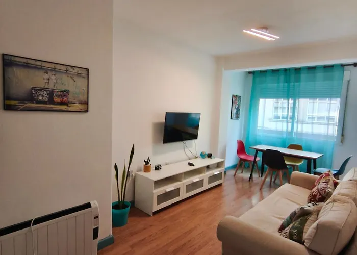 Actualizado 2024, Casco Vello 7 Minutos, Wifi 公寓 *